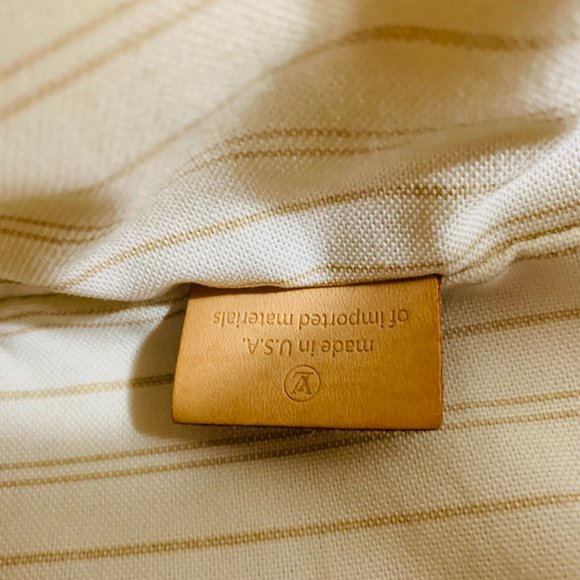 Louis Vuitton Delightful PM in Damier Azur - Picture 13 of 16